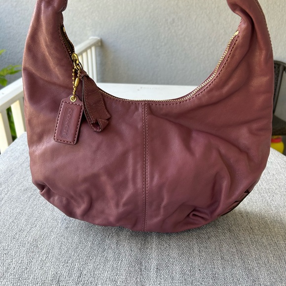 Coach Women's Pink Leather Bag - Picture 1 of 8